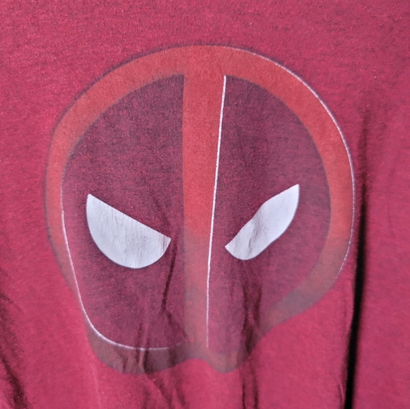 Deadpool Men’s Red Athletic T-Shirt - Size L -Marvel  Short Sleeve Mad Engine - Picture 3 of 3